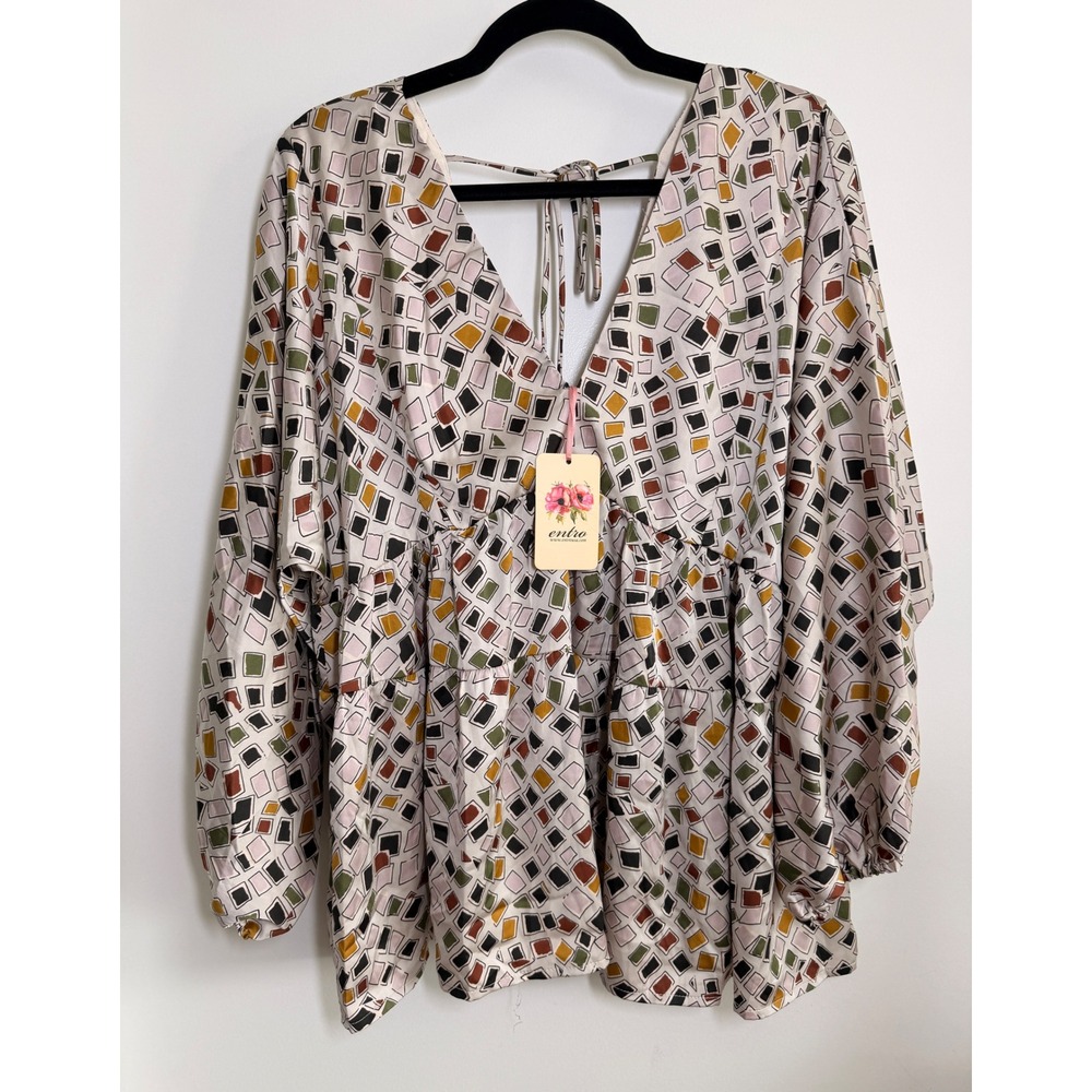 Entro Babydoll Top Women L Cream NWT Geometric Long Sleeve V-Neck earth colors